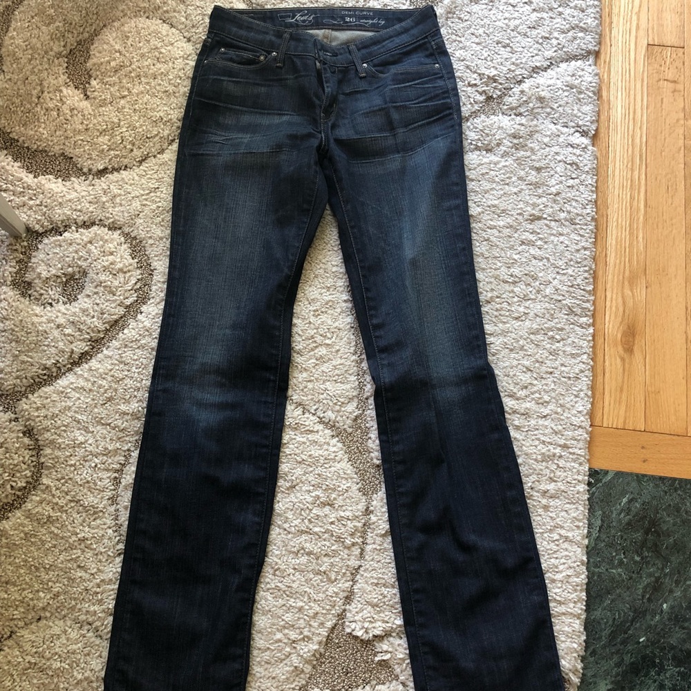 Levis Demi Curve - brand new